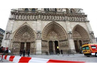 Suicidio a Notre Dame, un rito pagano
